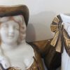 Couple d'anciennes bouquetières en porcelaine – Image 4