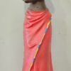 Jeune fille africaine en robe rouge - Résine – Image 5