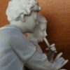Porcelaine biscuit - Scène galante du 18ème - La leçon de flageolet - D'après Boucher – Image 13