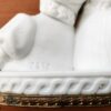 L'heure du thé - Biscuit en porcelaine monté sur laiton ouvragé – Image 8