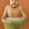 Gros bébé dans son bain - Sculpture en bois massif cérusé – Image 2