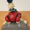 Donald en voiture rouge - Statuette © Démons & Merveilles ® - Résine – Image 6