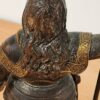 Statuette de Jeanne d'Arc portant l'oriflamme "Dieu le veut" - Régule et laiton – Image 10