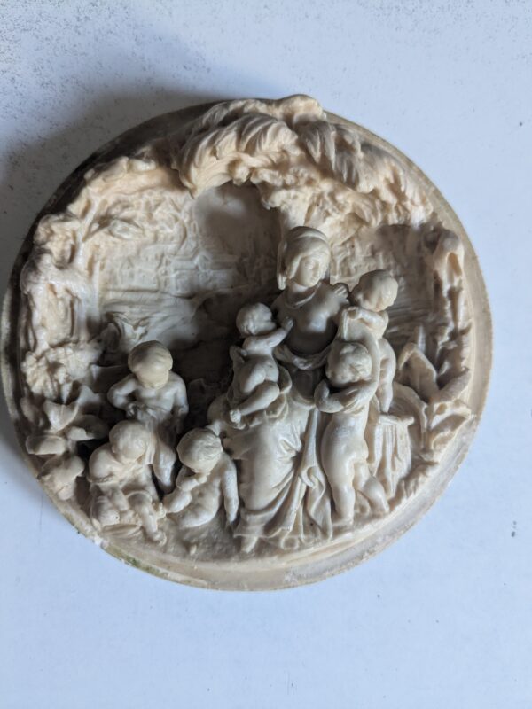 Tableau sculpté dans l'écume de mer – Image 2