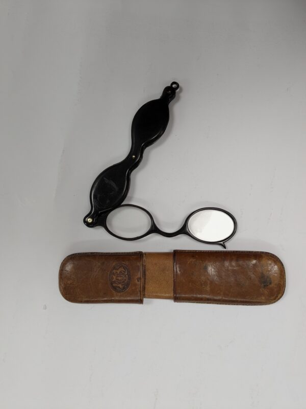 Lunettes en bakélite