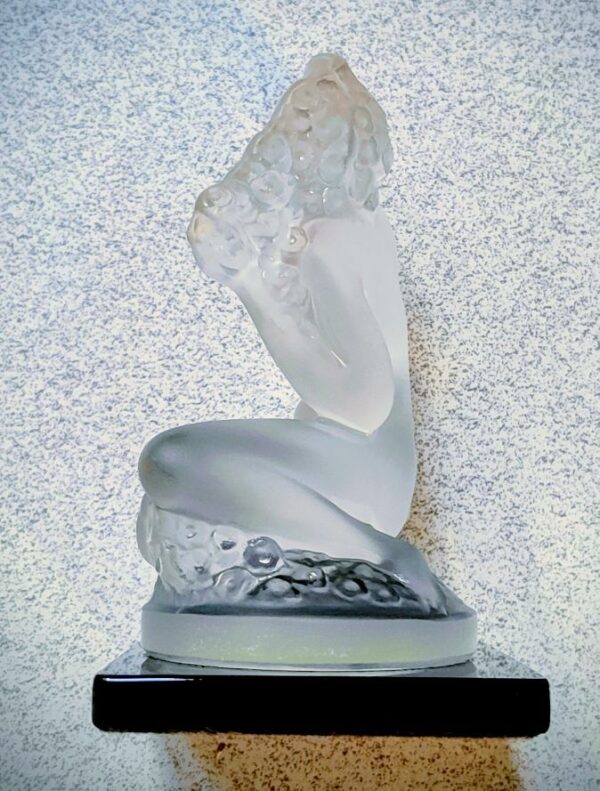 Statuette Presse-papier Cristal - Femme Nue "Floréal" - LALIQUE FRANCE 20ème siècle – Image 4