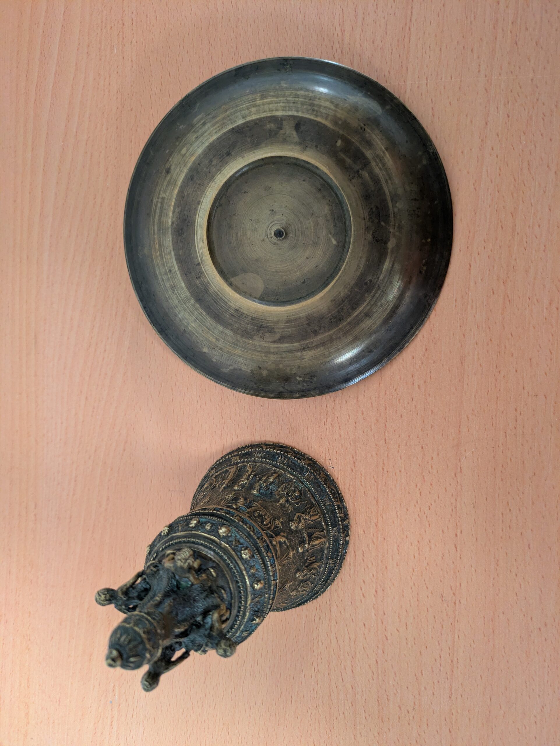 CLOCHETTE LITURGIQUE ET SON SUPPORT EN BRONZE – Image 7